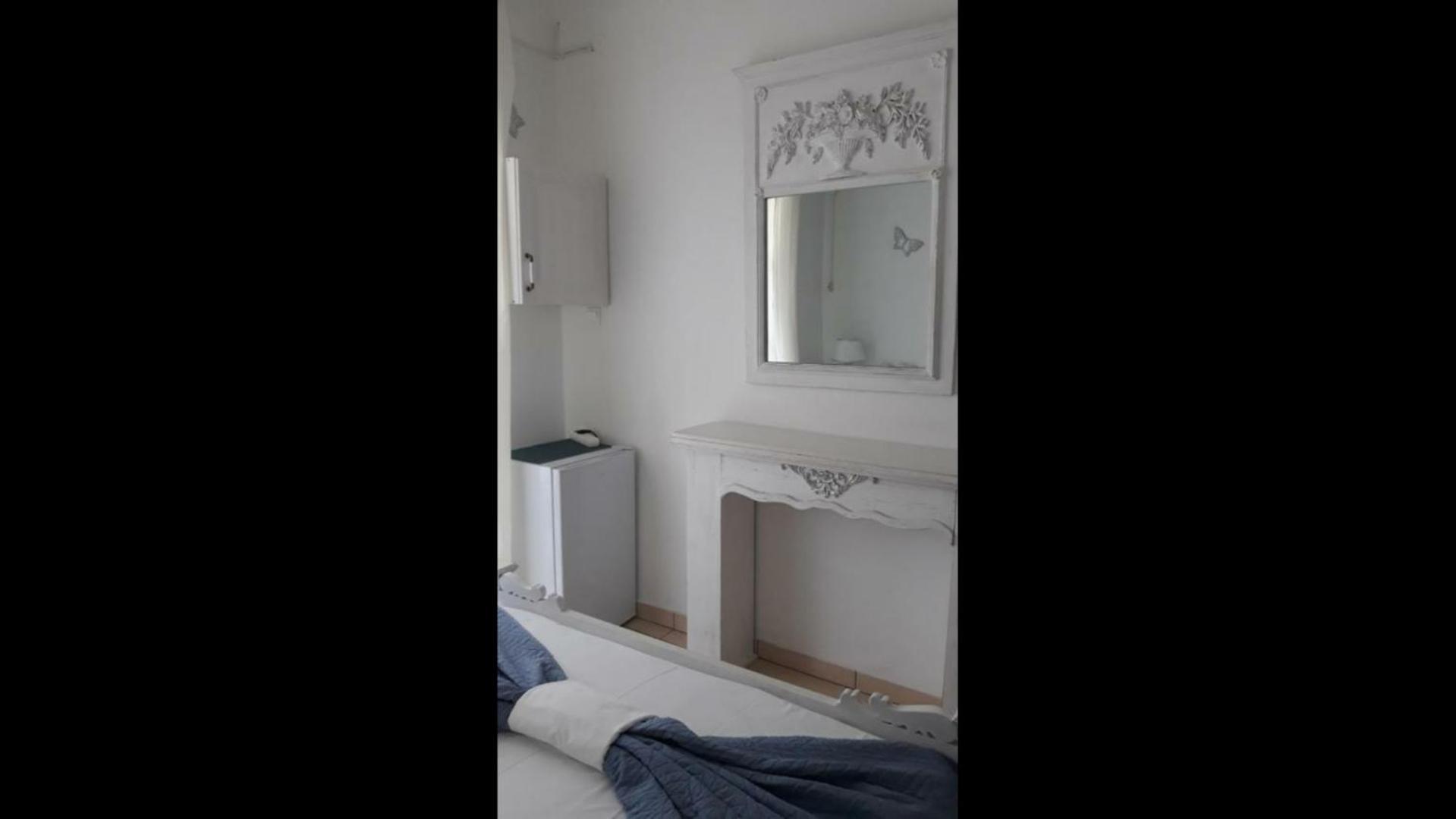 Christos Rooms Palaiochora Bilik gambar