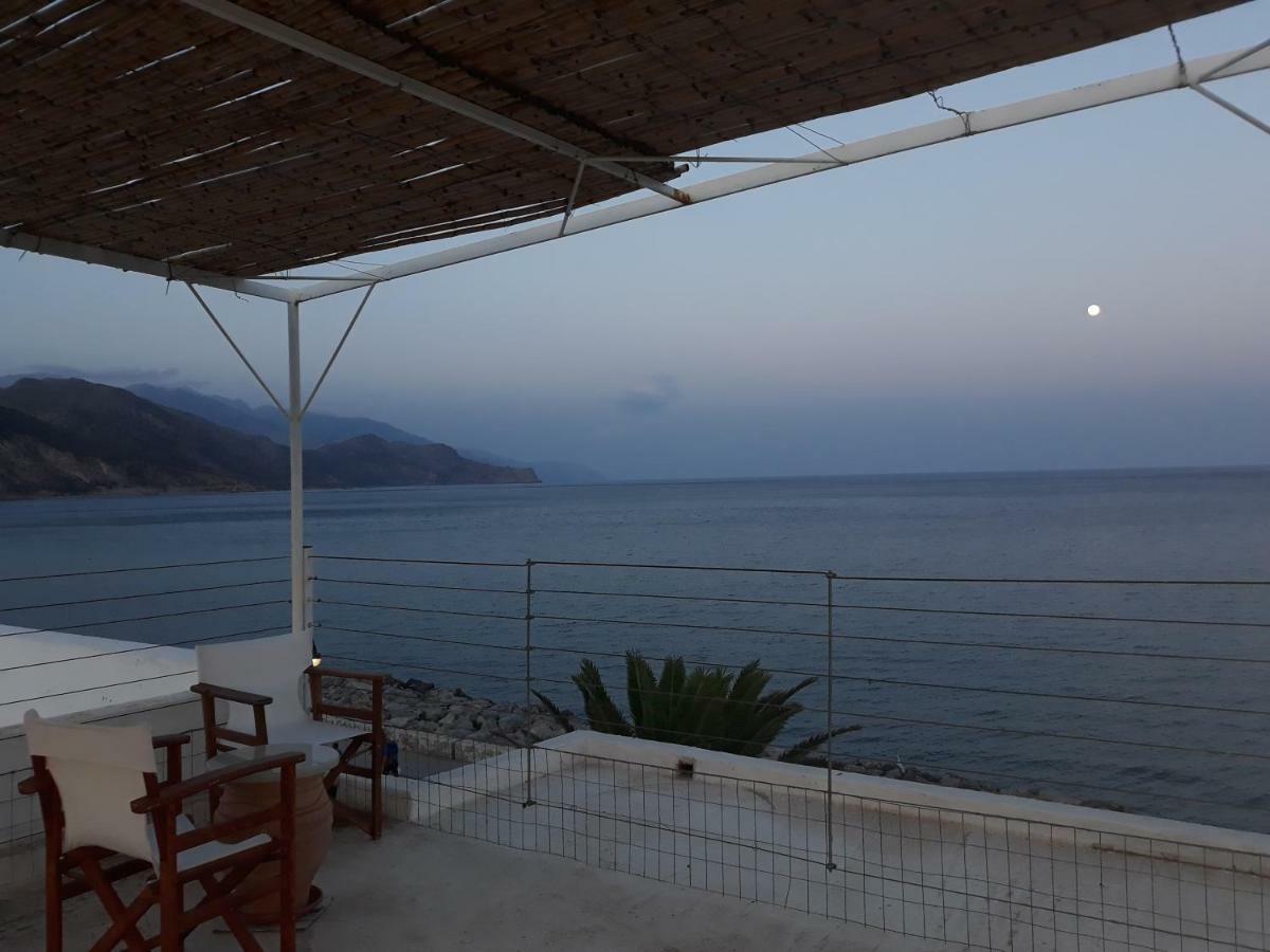 Christos Rooms Palaiochora Luaran gambar
