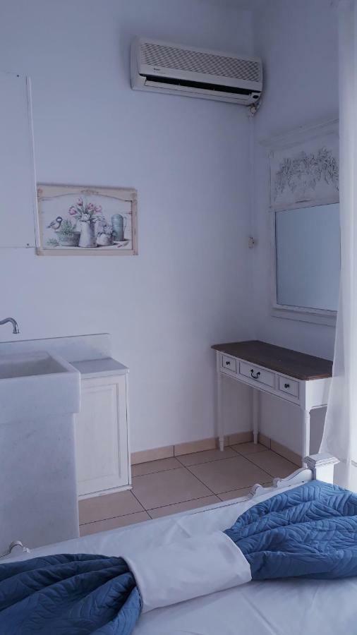 Christos Rooms Palaiochora Luaran gambar